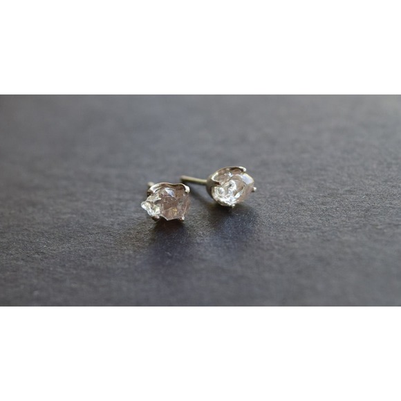Sterling silver stud earrings, alternative diamond, uncut natural gemsto… - Picture 2 of 3